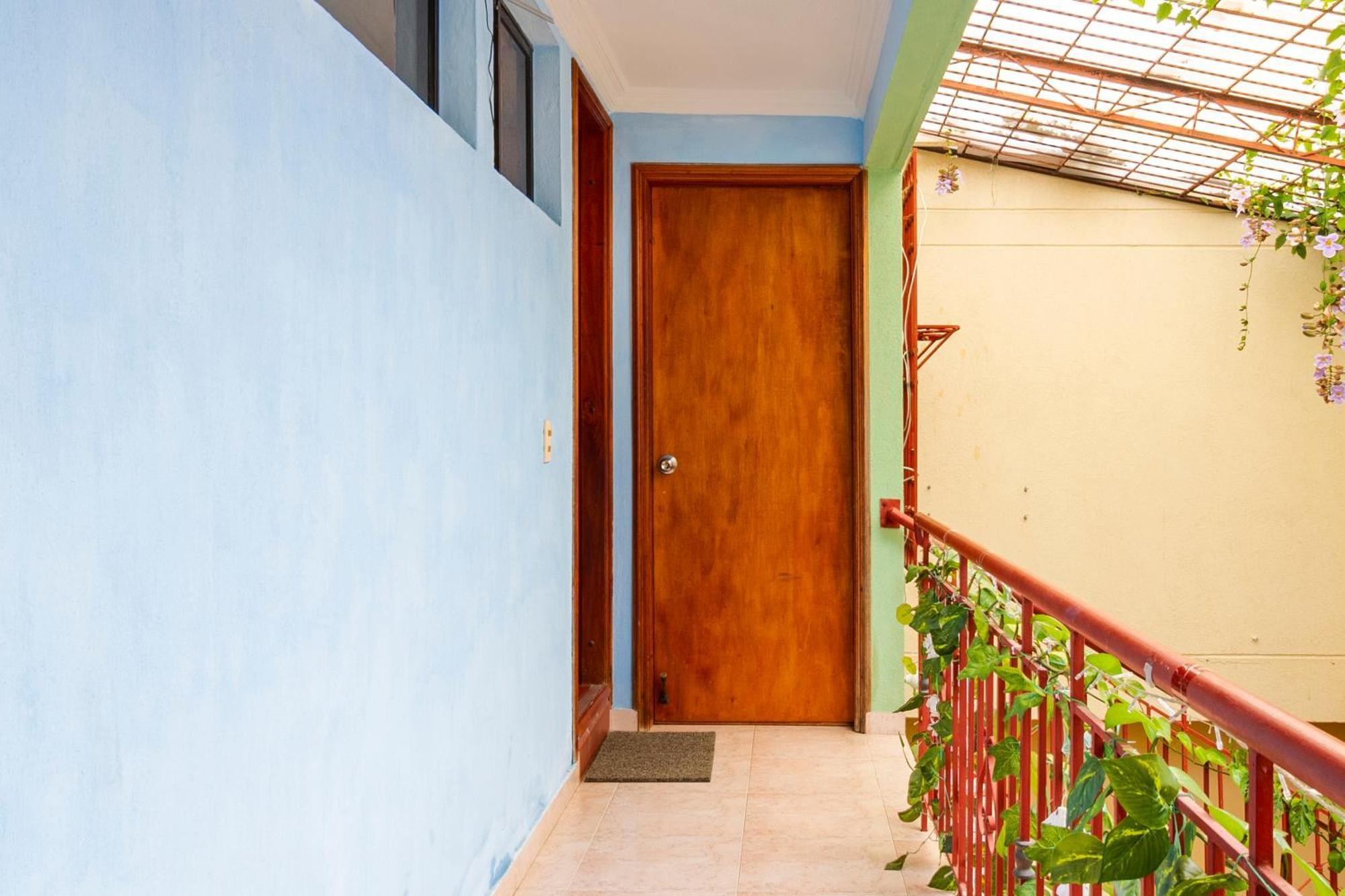 Hostal Cartagonova - Habitaciones Privadas Y Amplias Cerca A Zonas Turisticas Cartagena Exterior photo